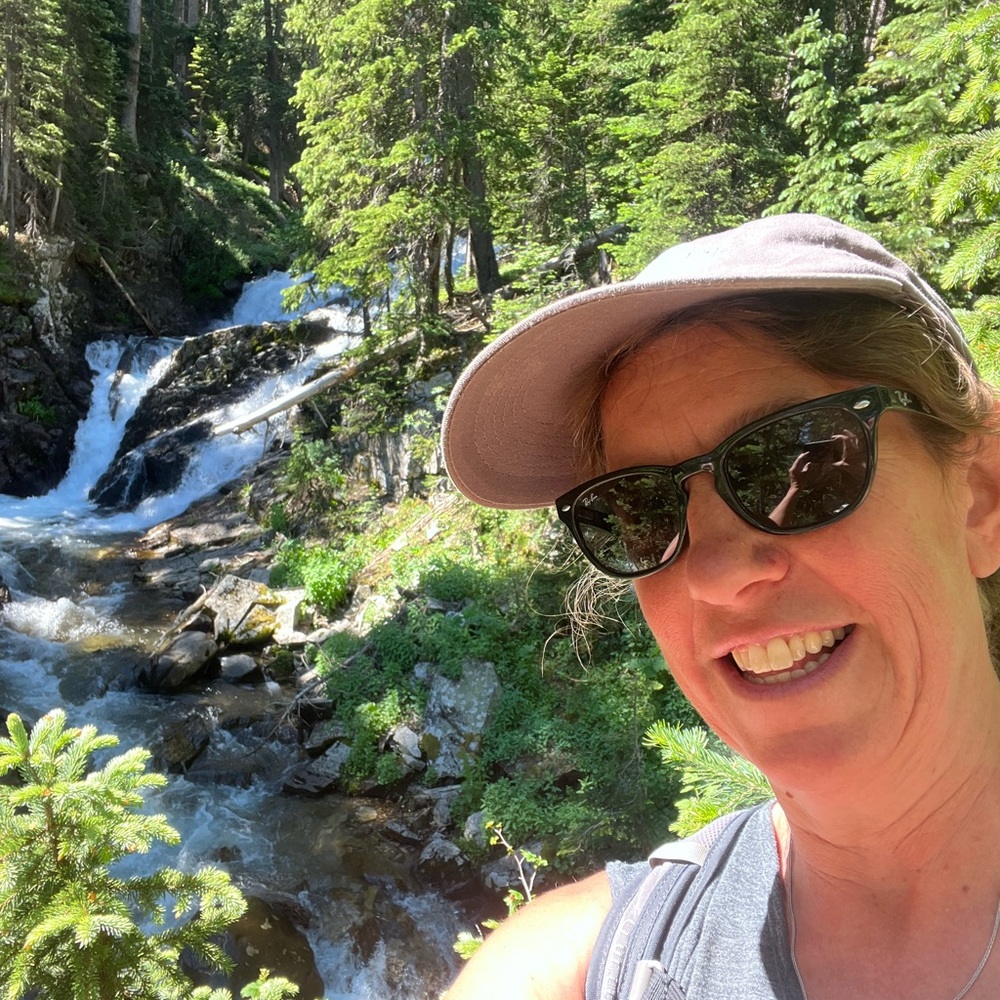 Meet your Posher, Sara